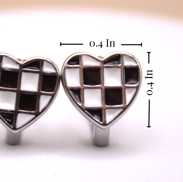 Heart-shaped checkered earrings with measurements on a white background