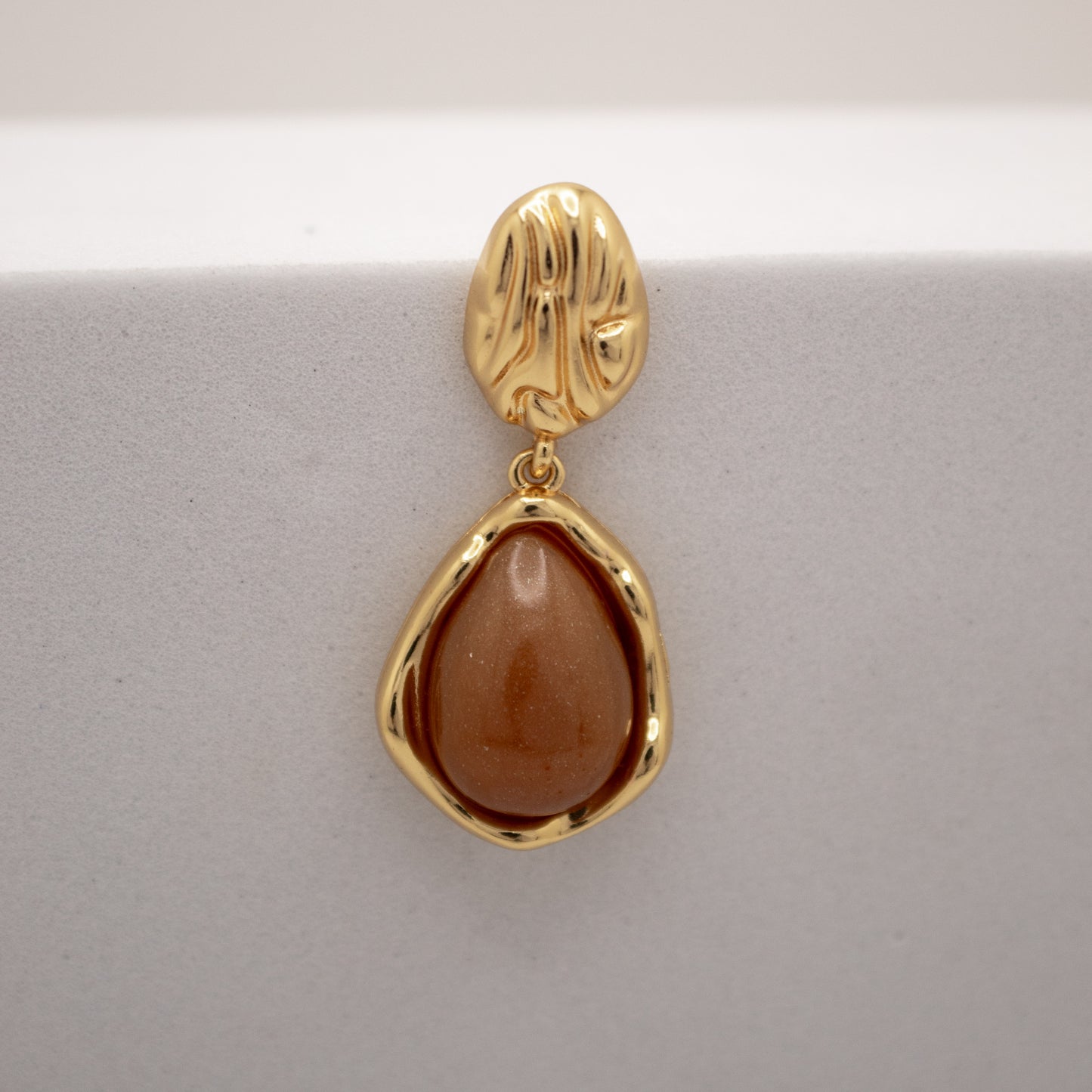 Golden drop Stud