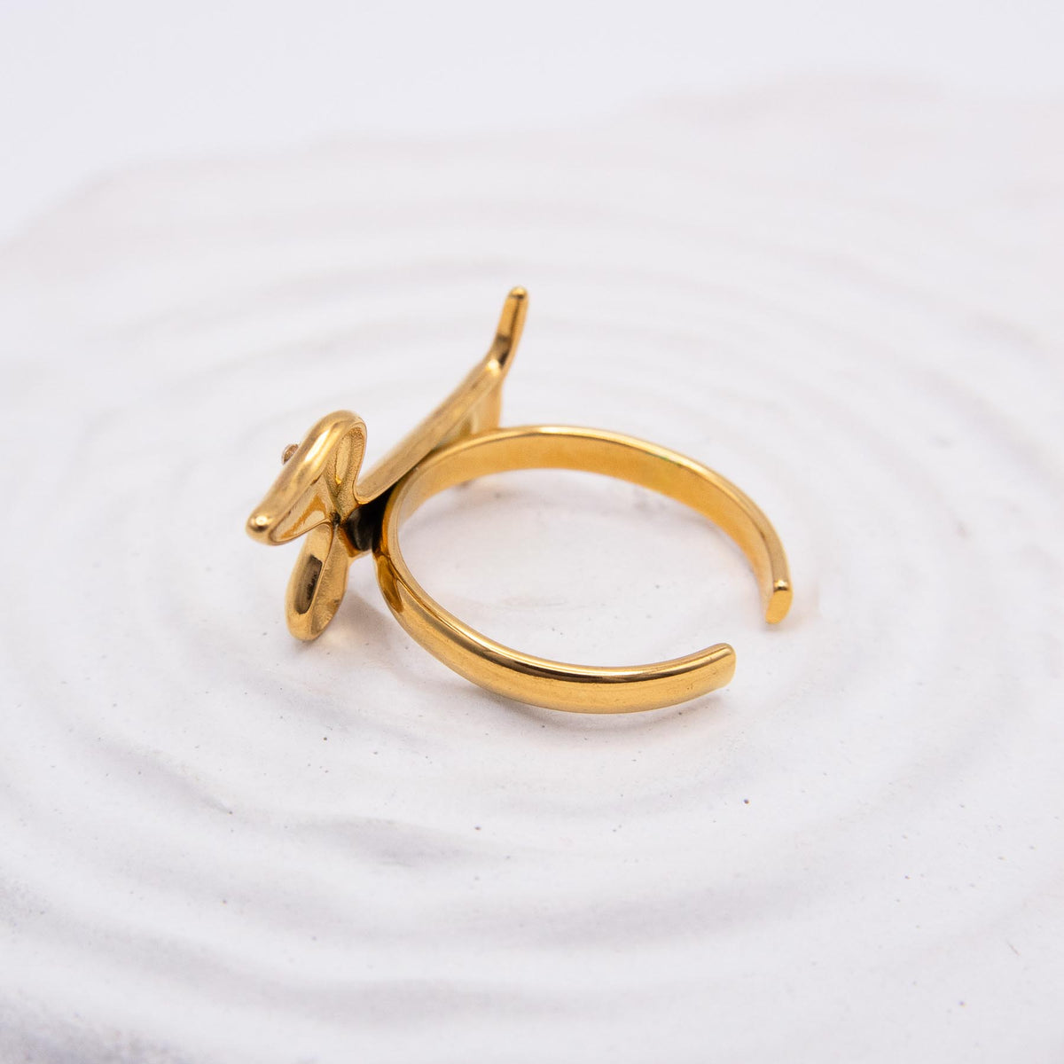 Golden Dachshund Ring💧✅