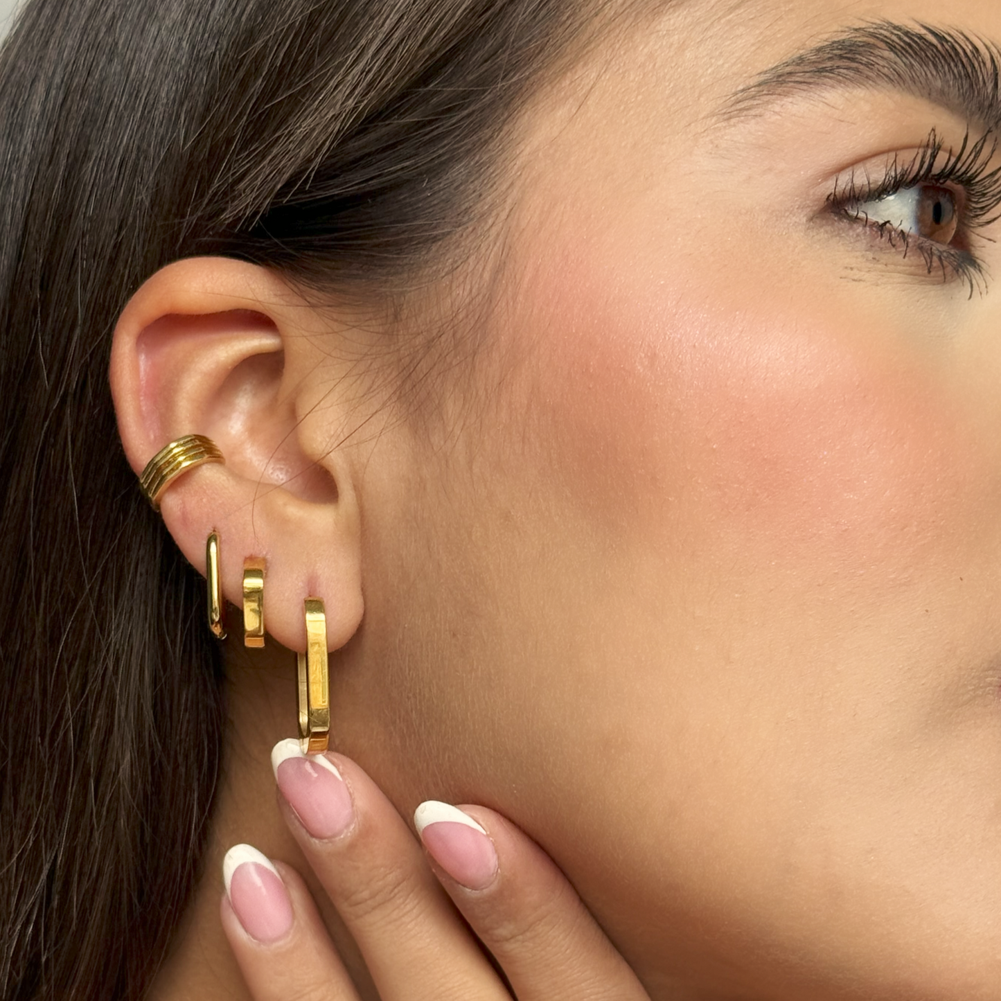 Ovalia Hoops