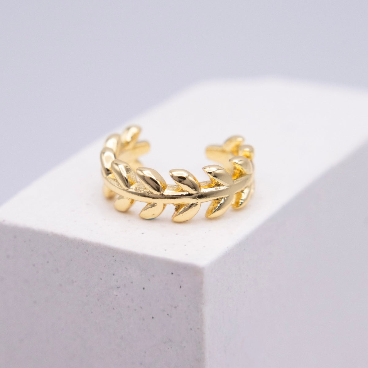 Aurea Leaf Ear cuff