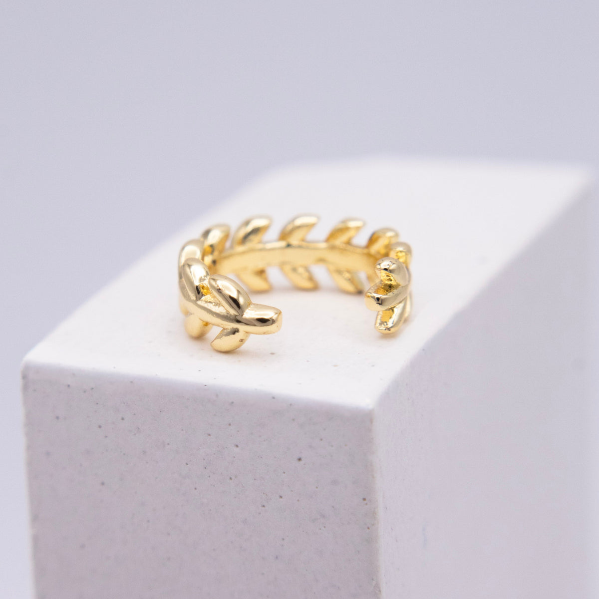 Aurea Leaf Ear cuff
