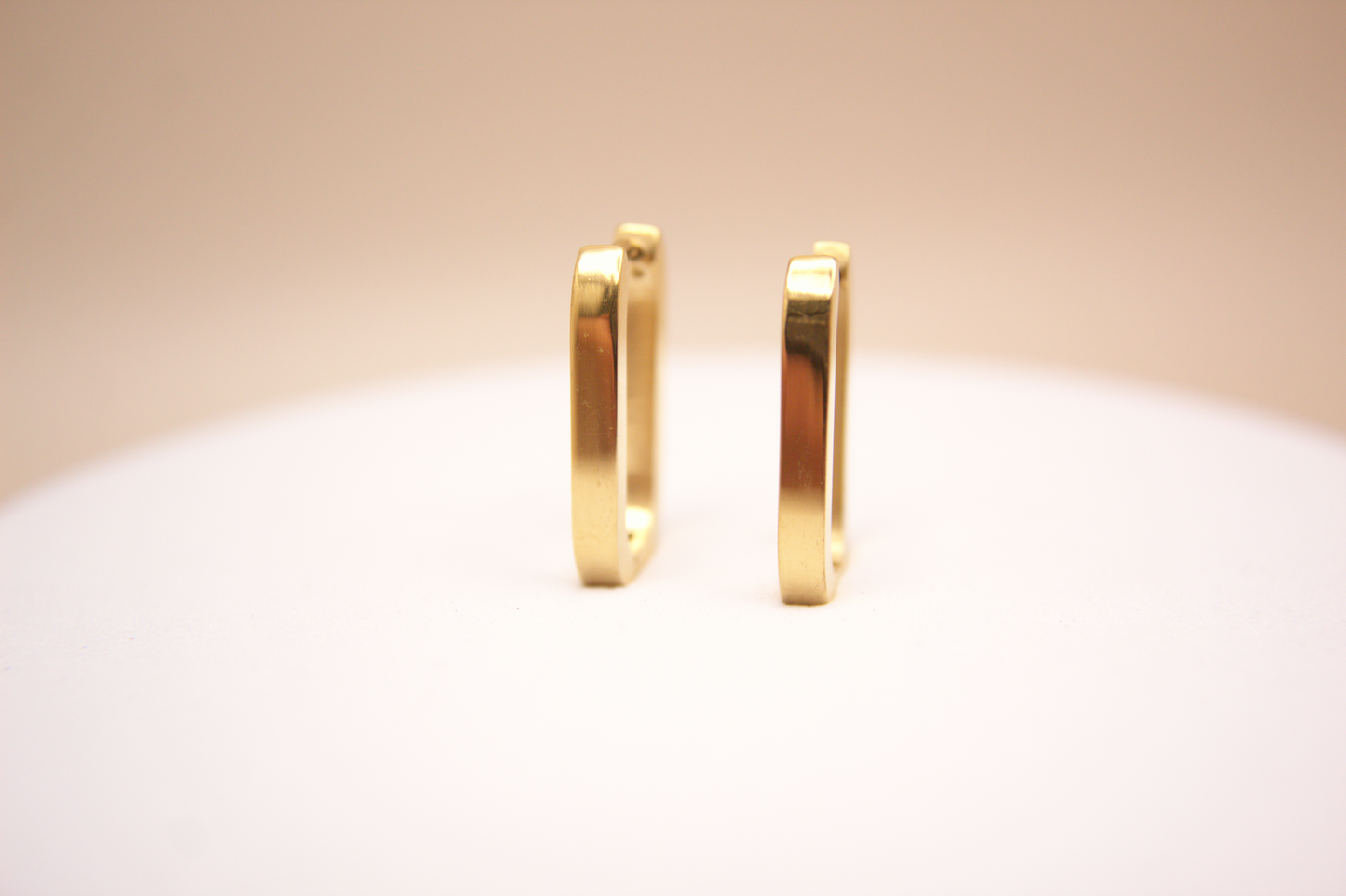 Ovalia Hoops